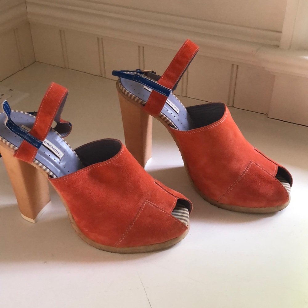 High heels orange